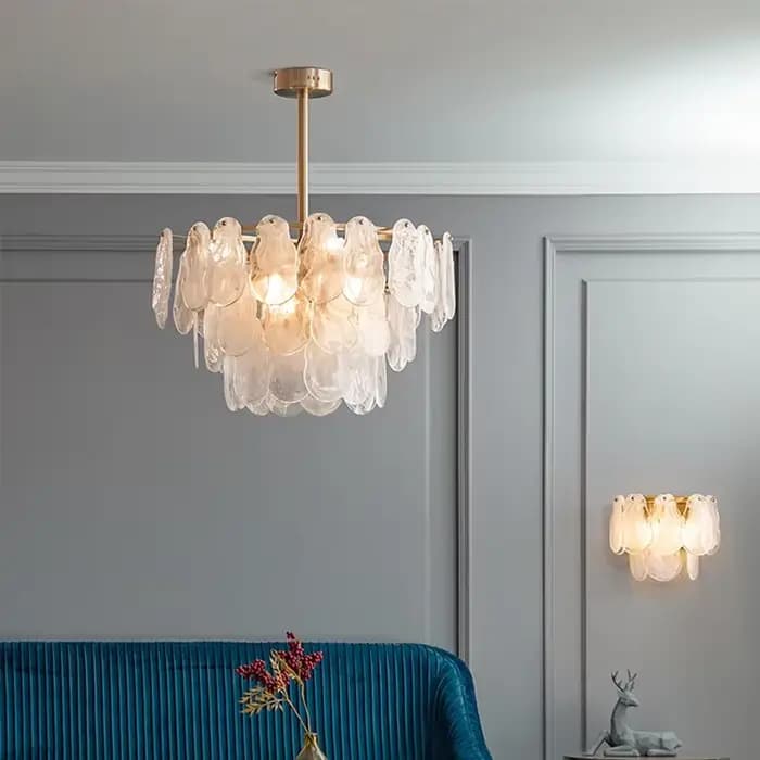 Lustre de luxe rétro français, luminaire décoratif d'intérieur, idéal pour un salon, une chambre à coucher, une nuage chaleureux et romantique, goutte d'eau ou en verre