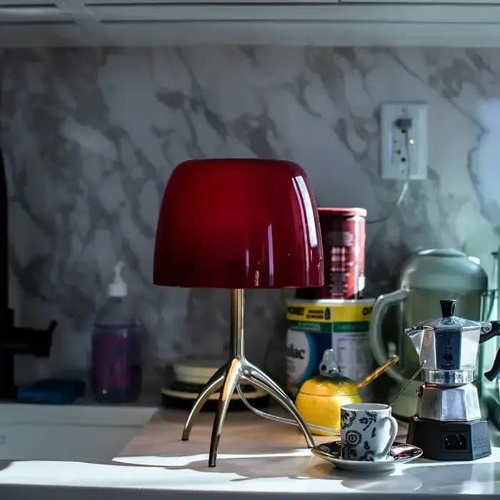 Abat-jour en verre coloré nordique moderne, lampe de bureau LED à trois pieds, adapté pour l'étude, la chambre, le salon