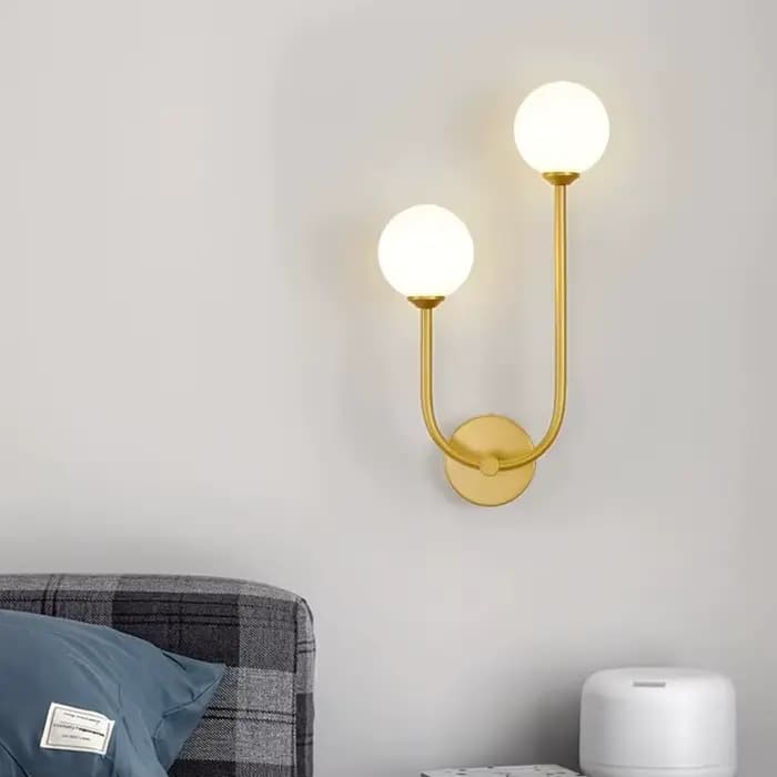 Applique Murale Nordique à Double Boule de Verre, Luminaire Décoratif d'Nik, Idéal pour une Chambre à Coucher Moderne, un Salon, une Salle à Manger, un Couloir ou des Escaliers