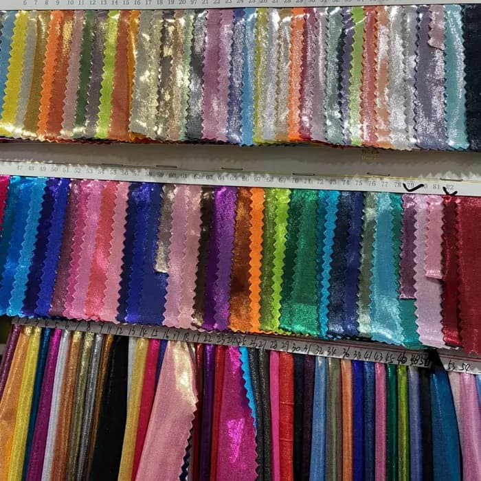 Tissu élastique en métal liquide doré clair, couture de vêtements de danse, bricolage de décoration de fond, tissu pour vêtements