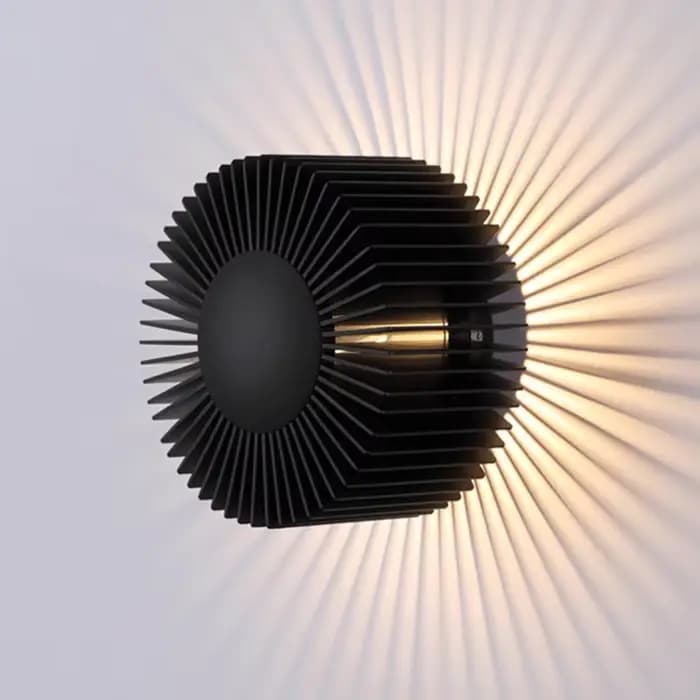 Petite Applique Murale en Aluminium au Design Moderne, Luminaire Décoratif d'Nik, Disponible en Noir, Rose et Or, Idéal pour un Hôtel, un Salon, une Chambre à Coucher ou une Chambre à Coucher