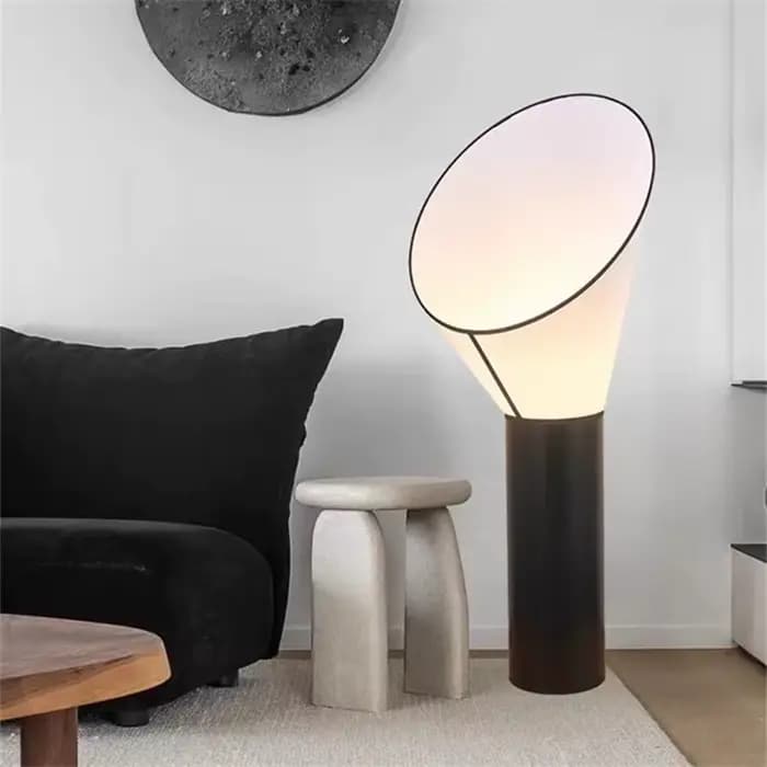 Lampadaire d'angle LED moderne, lampe sur pied en corne créative, salon, salon, hôtel, magasin, décor de canapé, designer