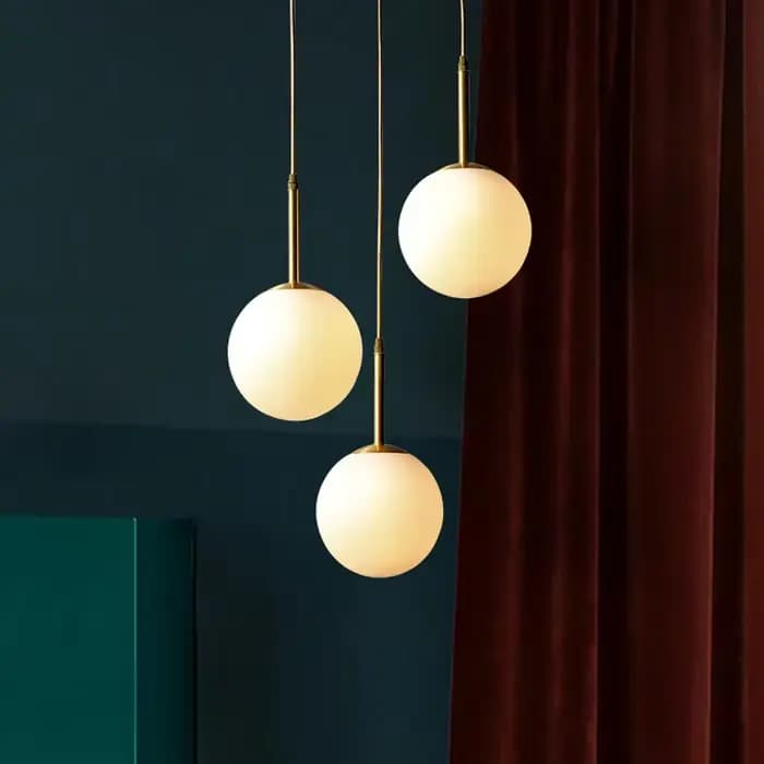 Moderne LED verre suspension en laiton noir boule de lait Lustres éclairage pour chambre à manger escaliers plafond suspension lampe Lustres