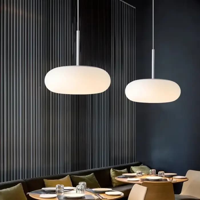 Lampe suspendue à grande boule d'îlot de cuisine, design nordique, luminaire décoratif de plafond, idéal pour un salon ou une salle à manger