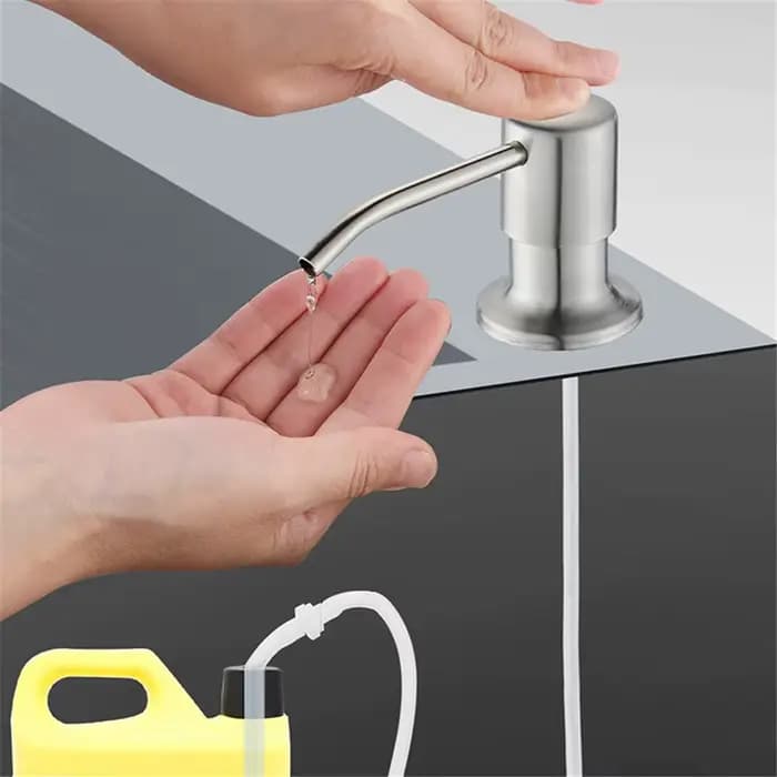 Distributeur de savon pour évier de cuisine Golden avec pompe, tube de 100 cm / bouteille de 350 ml, en acier inoxydable noir brossé chromé, distributeur à pression manuelle