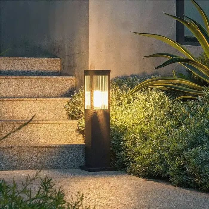 La luminosité extérieure de l'herbe de cour a mené la lumière simple de pelouse de parc de Villa de paysage de jardin