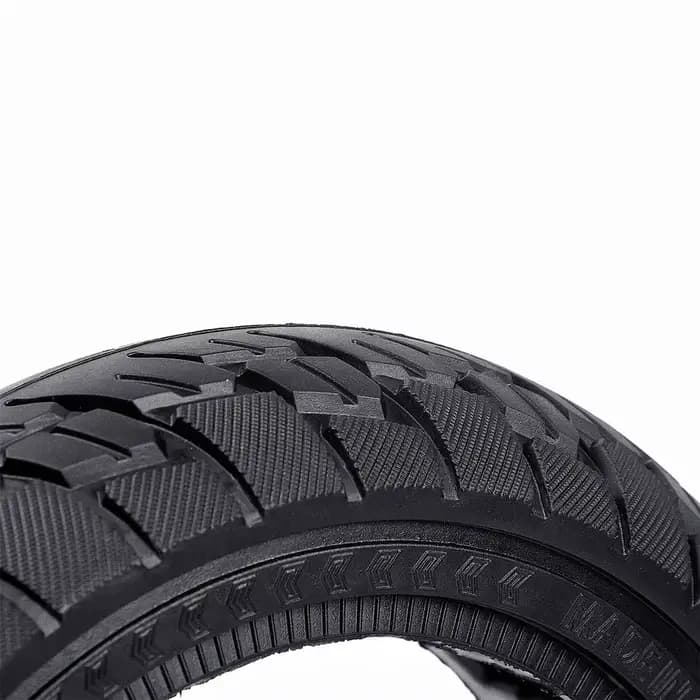 Pneu plein alvéolé 10x2.5 pour trottinettes, livré prêt à monter, sans gonflage ni entretien requis