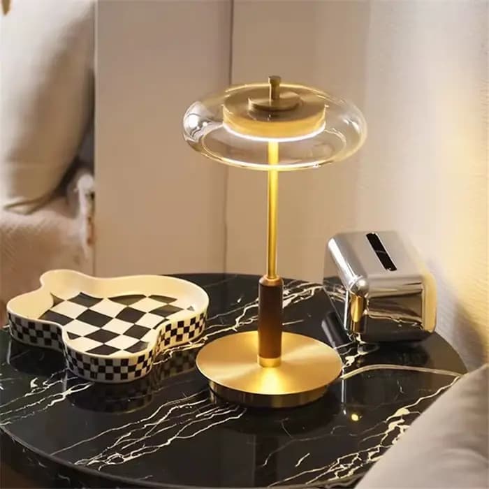 Lampadaire en verre doré pour salon et chambre à coucher, lampe de table design artistique en métal, ludéviation de luxe, cendre plus lente