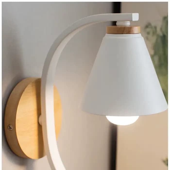 Applique murale moderne en bois, modèle créatif en résine, luminaire décoratif d'intérieur, idéal pour un salon, une chambre à coucher ou une chambre d'enfant