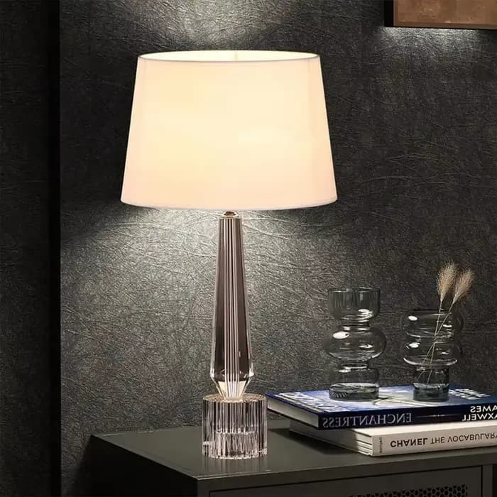 Lampe de sol en tissu de luxe américaine, lampe à boule de verre en cristal, lampe de salon créative, lampe de chevet de chambre à coucher, lampe de lecture artistique nordique