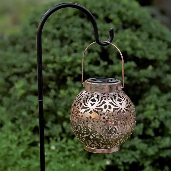 Lampes solaires étanches pour l'extérieur, lanternes marocaines en métal suspendues pour la décoration du jardin, du patio, du porche et de la cour