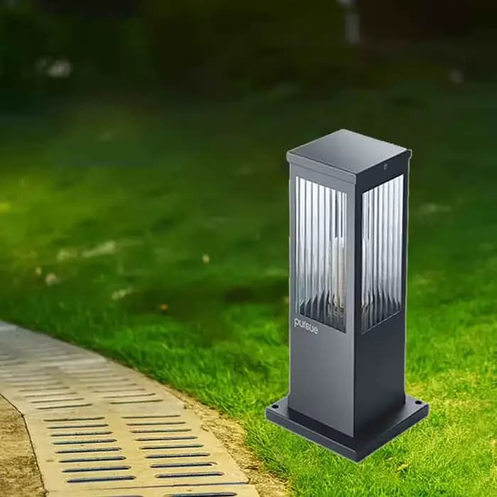 La luminosité extérieure de l'herbe de cour a mené la lumière simple de pelouse de parc de Villa de paysage de jardin