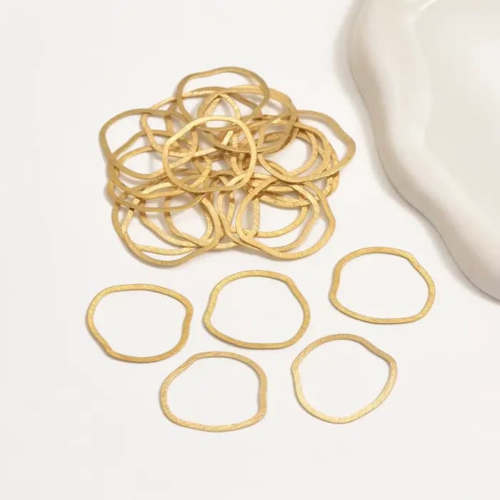 10 pièces de pendentifs circulaires géométriques irréguliers brossés double face en laiton, adaptés aux composants de montures de bijoux pour femmes