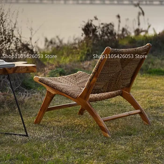 Fauteuil inclinable en rotin et bois massif pour balcon, idéal pour la maison ou l'hébergement touristique