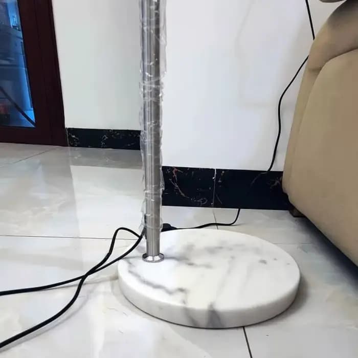 Lampadaire Led créatif nordique salon chambre en acier inoxydable grand lampadaire personnalité lampes sur pied en verre incurvé