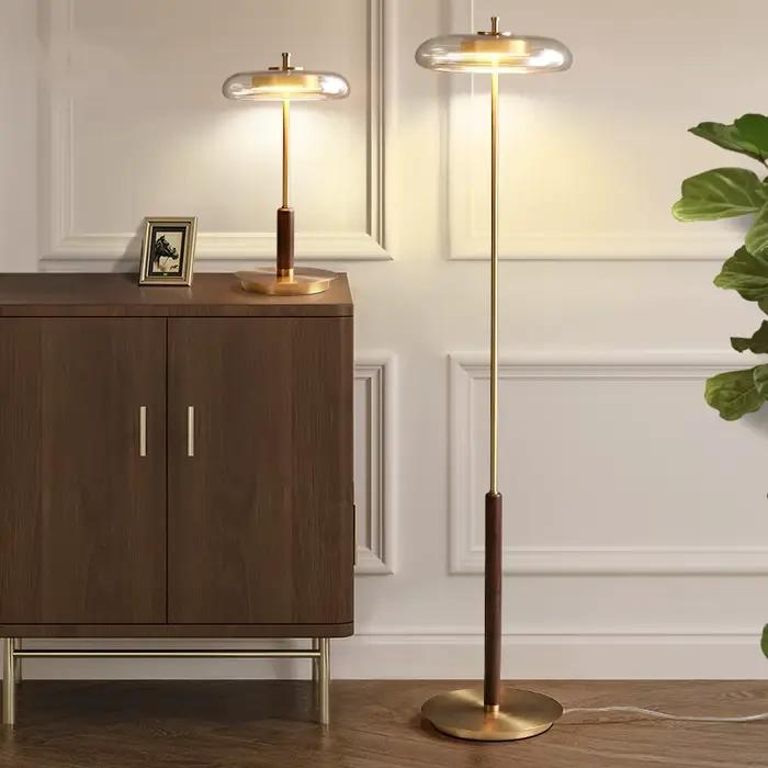 Lampadaire en verre doré pour salon et chambre à coucher, lampe de table design artistique en métal, ludéviation de luxe, cendre plus lente