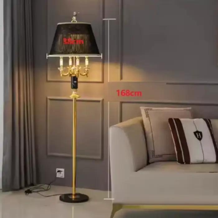Lampadaire européen lampe de luxe haut de gamme rétro Villa salon chambre décoration noir cristal lampe de bureau verticale lampe de chevet
