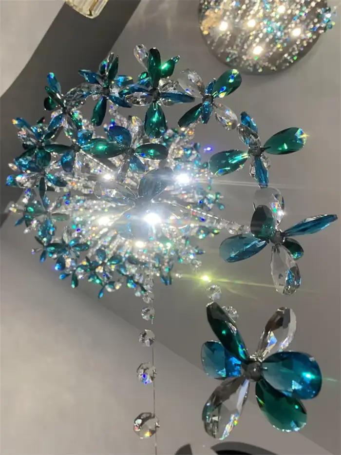 Plafonnier suspendu en cristal au design moderne en spirale, éclairage d'intérieur, luminaire décoratif de plafond, idéal pour un salon, des escaliers ou un hôtel