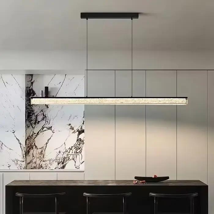 Lampe LED suspendue linéaire au design minimaliste moderne, disponible en noir, luminaire décoratif d'intérieur, idéal pour une salle à manger, une cuisine, une table, un bureau ou un bar