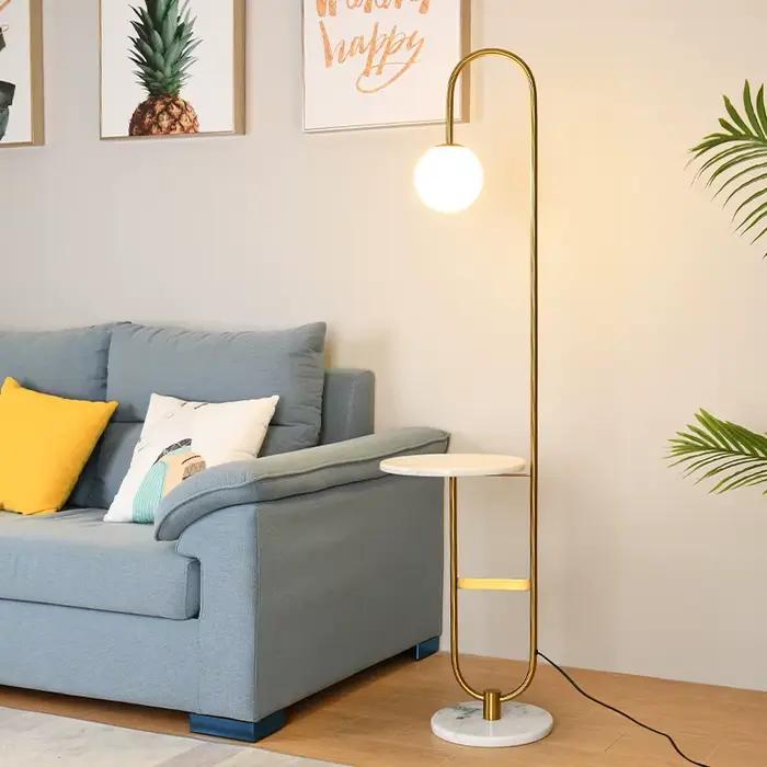 Lampadaire LED nordique moderne en marbre doré, Table ronde sur pied, Design Art déco, pour salon, côté canapé, 2026