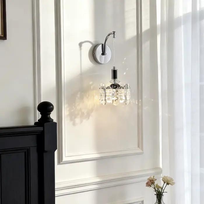 Applique murale en cristal avec finition chromée polie et éclairage d'ambiance doux pour chambre à coucher, salon, couloir et décoration intérieure moderne