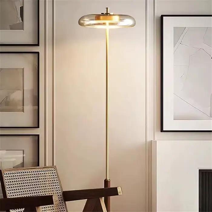 Lampadaire en verre doré pour salon et chambre à coucher, lampe de table design artistique en métal, ludéviation de luxe, cendre plus lente
