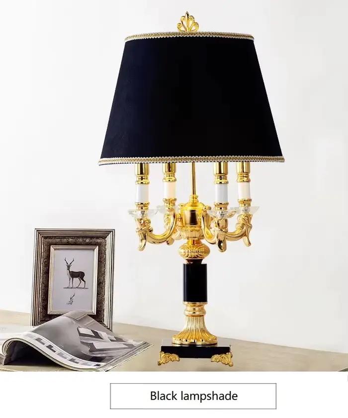Lampadaire européen lampe de luxe haut de gamme rétro Villa salon chambre décoration noir cristal lampe de bureau verticale lampe de chevet