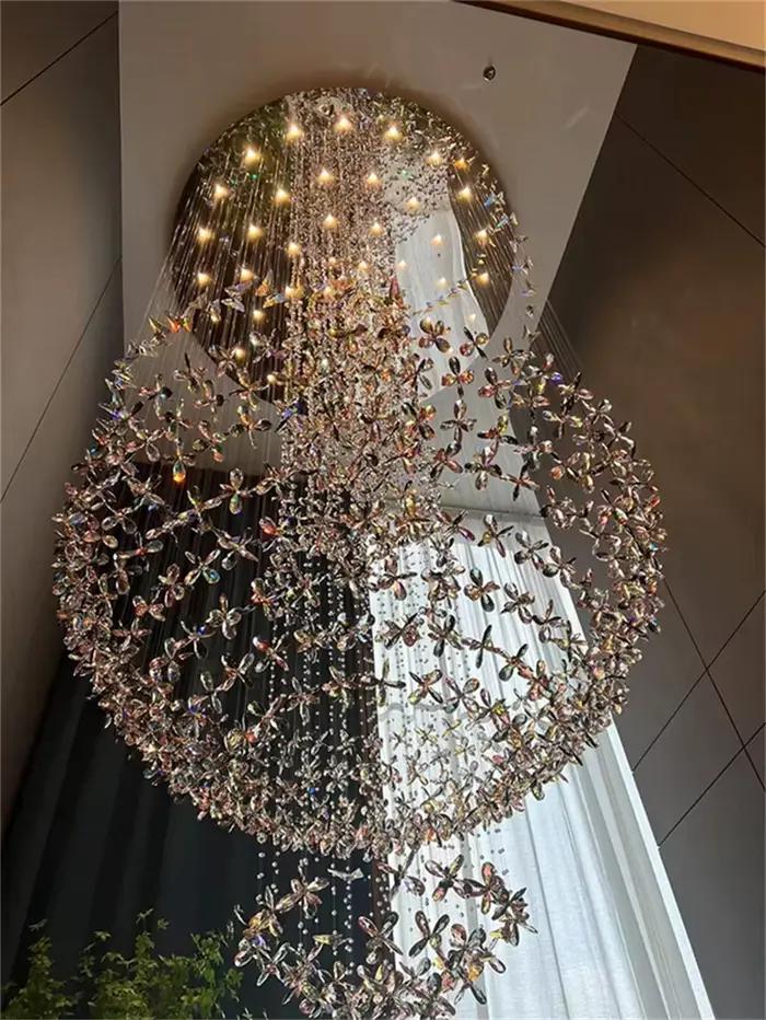 Plafonnier suspendu en cristal au design moderne en spirale, éclairage d'intérieur, luminaire décoratif de plafond, idéal pour un salon, des escaliers ou un hôtel